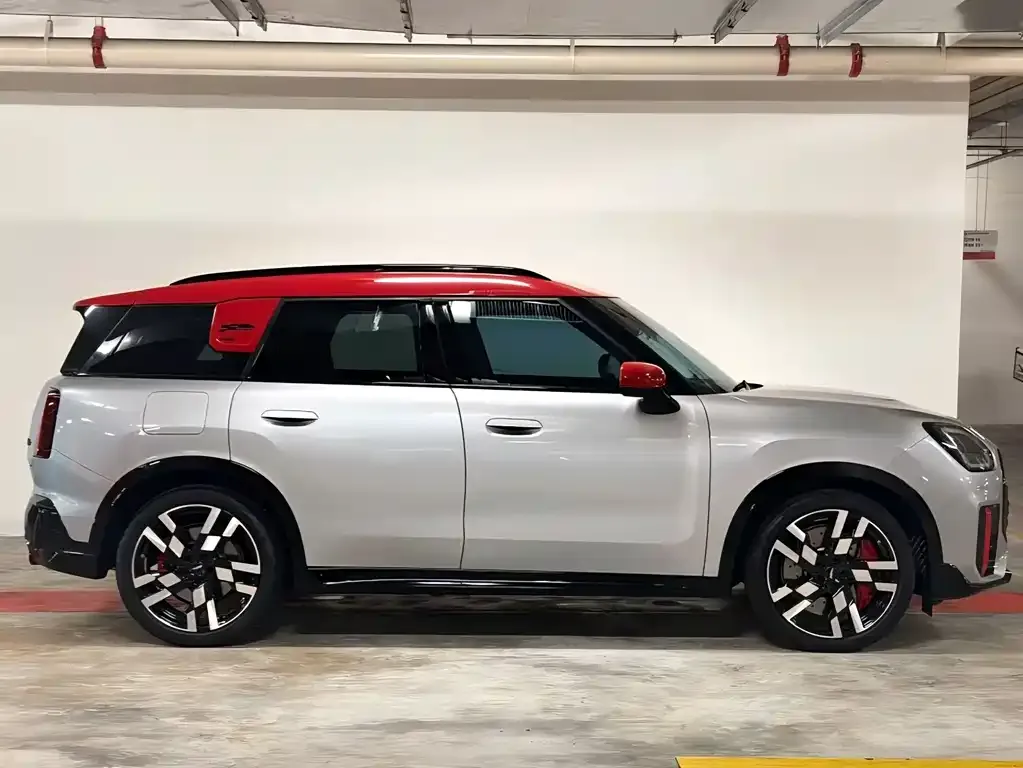 MINI Countryman JCW — фото 2