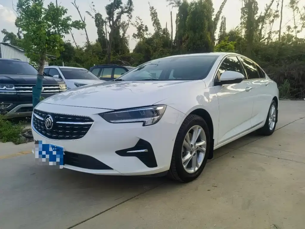 Buick Regal — фото 1