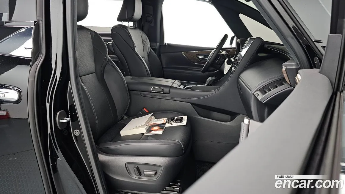 Toyota Alphard — фото 10