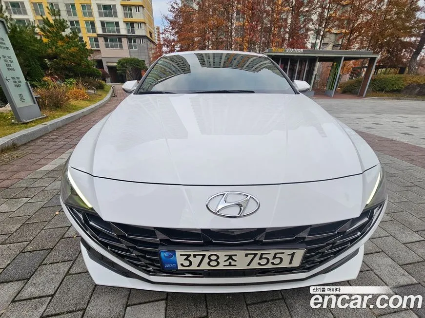 Hyundai AVANTE — фото 1