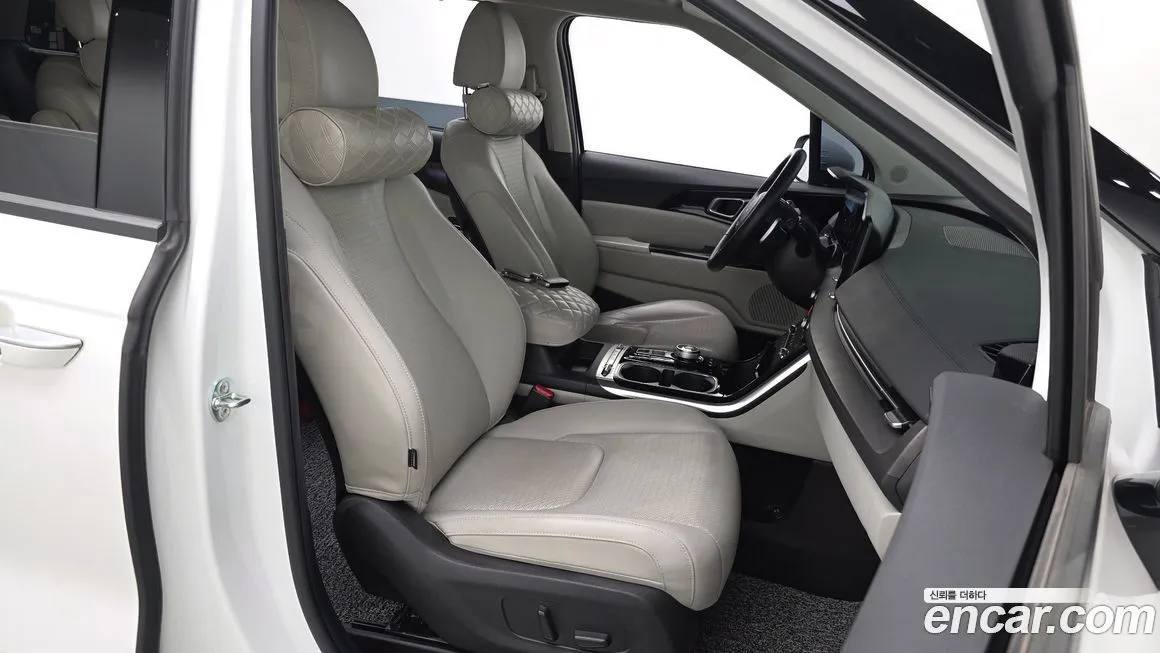 Kia Carnival — фото 10
