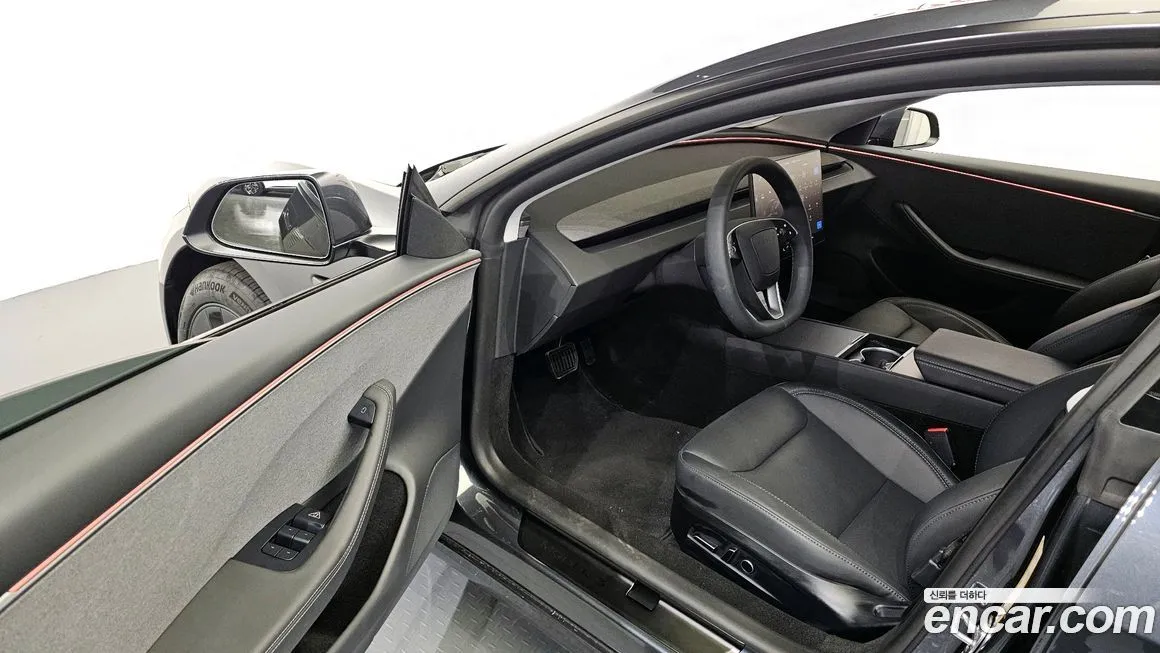 Tesla Model 3 — фото 10