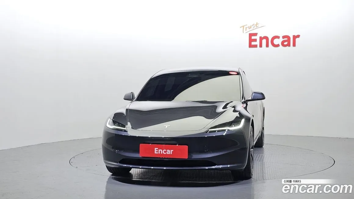 Tesla Model 3 — фото 3