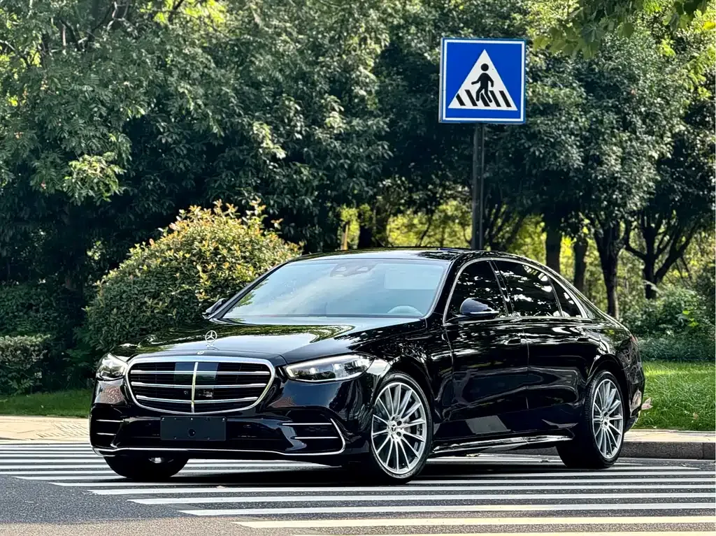 Mercedes-Benz S-Class — фото 1