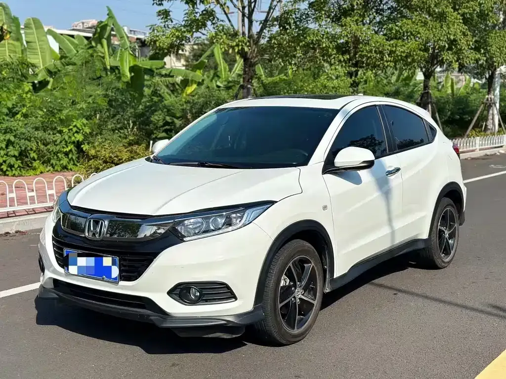 Honda Vezel — фото 1