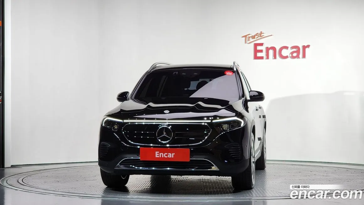 Mercedes-Benz EQB — фото 3