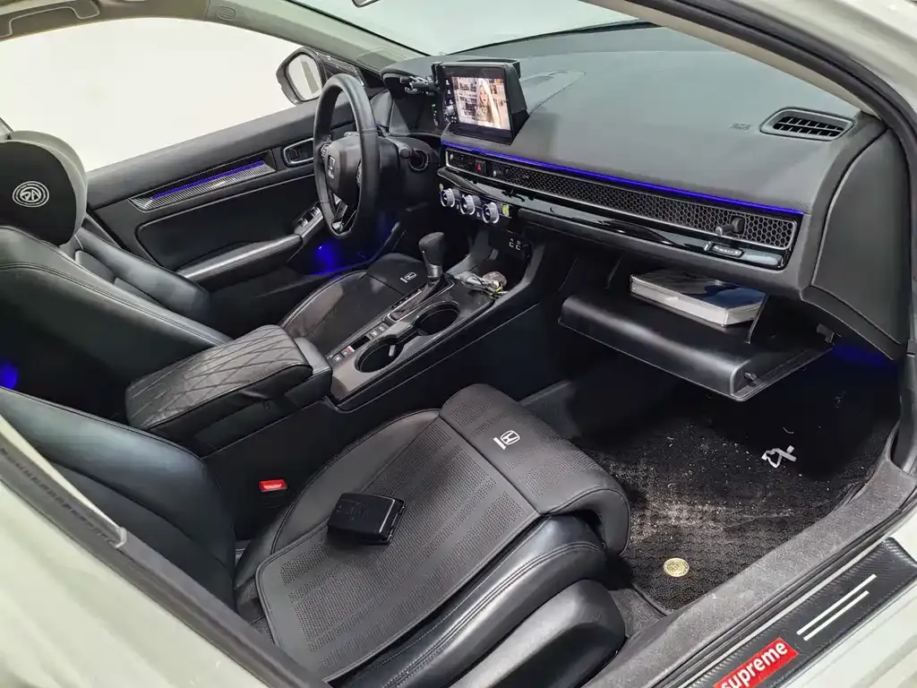 Honda Civic — фото 7