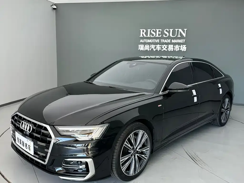 Audi A6L — фото 1