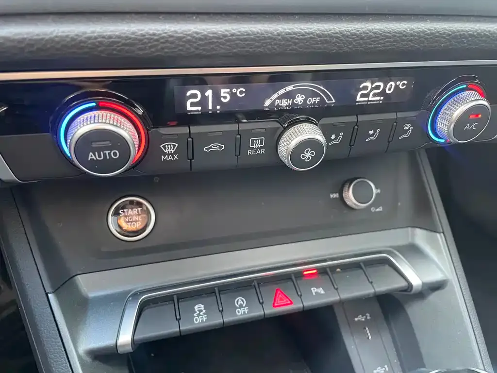 Audi Q3 Sportback — фото 10