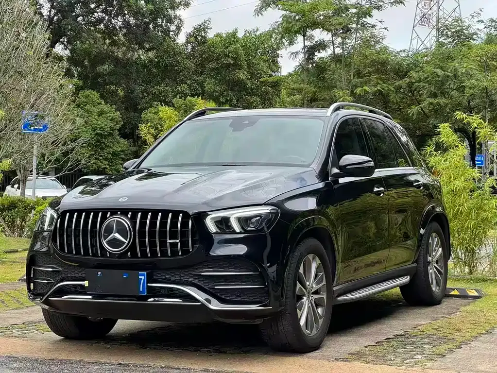 Mercedes-Benz GLE — фото 1