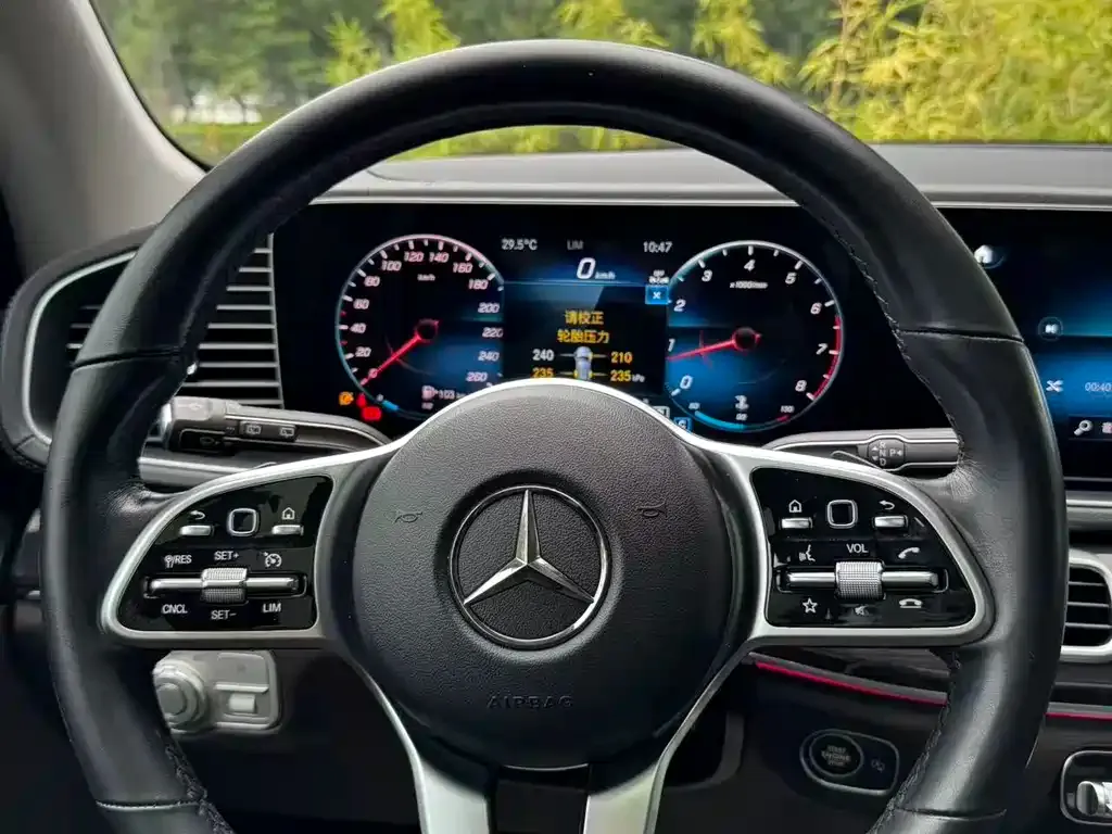 Mercedes-Benz GLE — фото 6