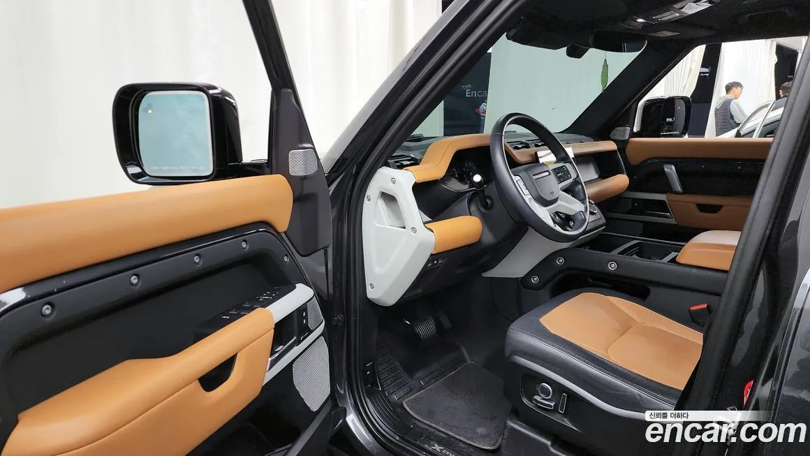 Land Rover Defender — фото 10