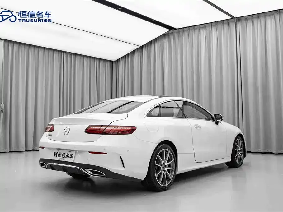 Mercedes-Benz E-Class (Import) — фото 5