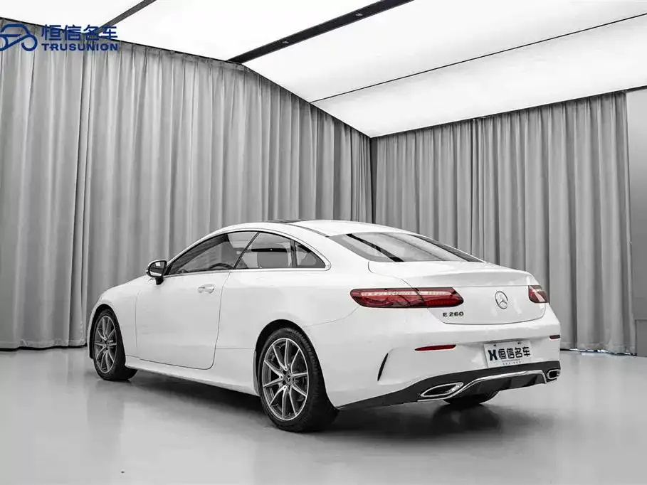 Mercedes-Benz E-Class (Import) — фото 7