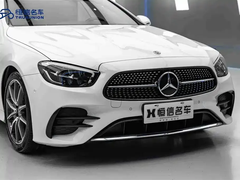 Mercedes-Benz E-Class (Import) — фото 9