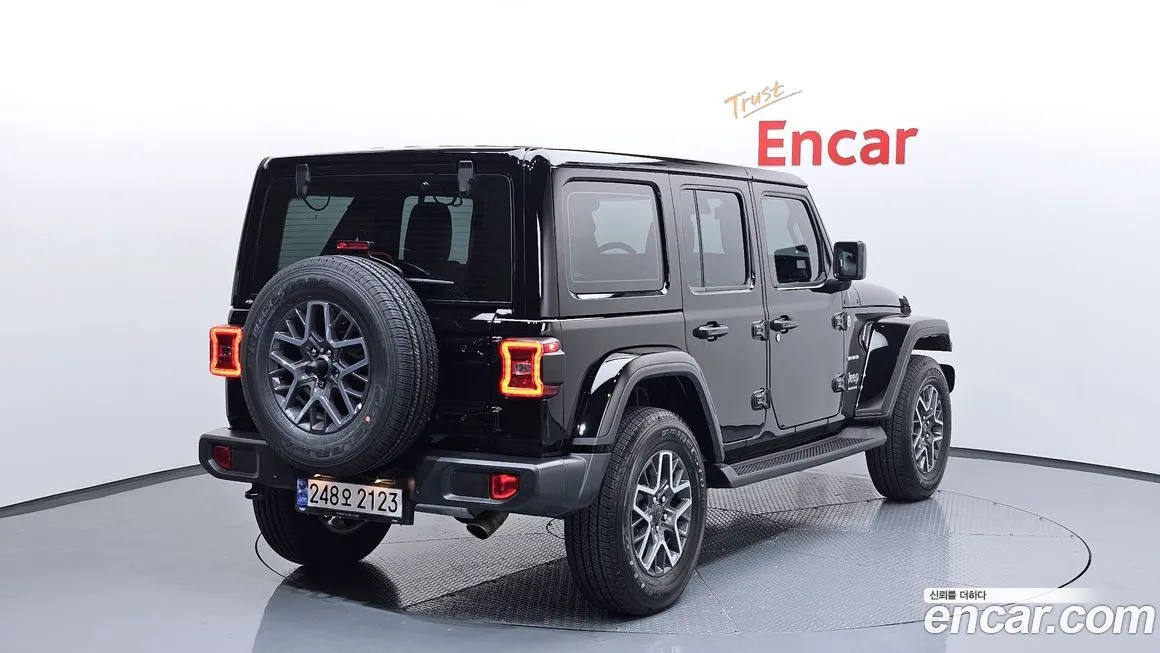 Jeep Wrangler — фото 2