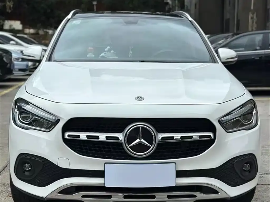 Mercedes-Benz GLA — фото 6