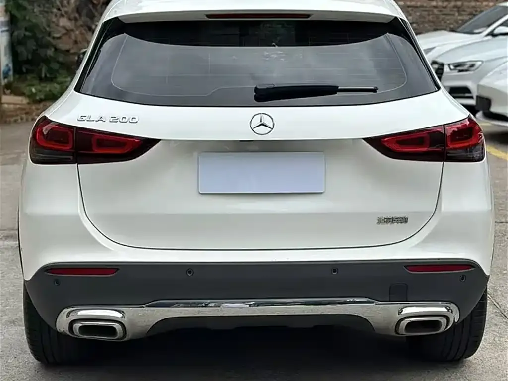 Mercedes-Benz GLA — фото 7