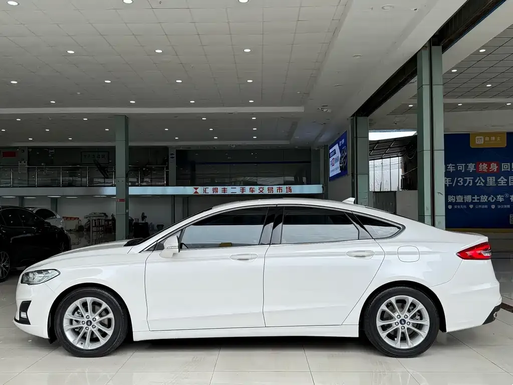 Ford Mondeo — фото 10