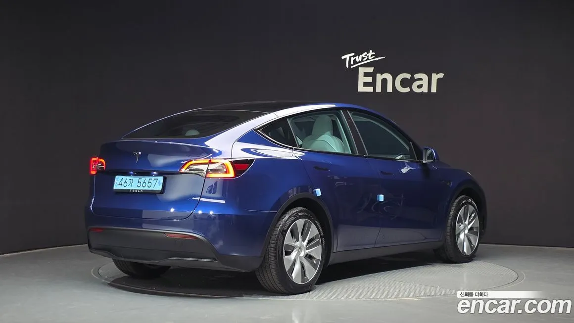Tesla Model Y — фото 2
