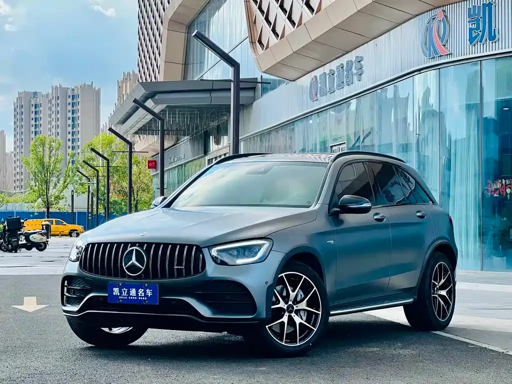 Mercedes-Benz GLC AMG — фото 1