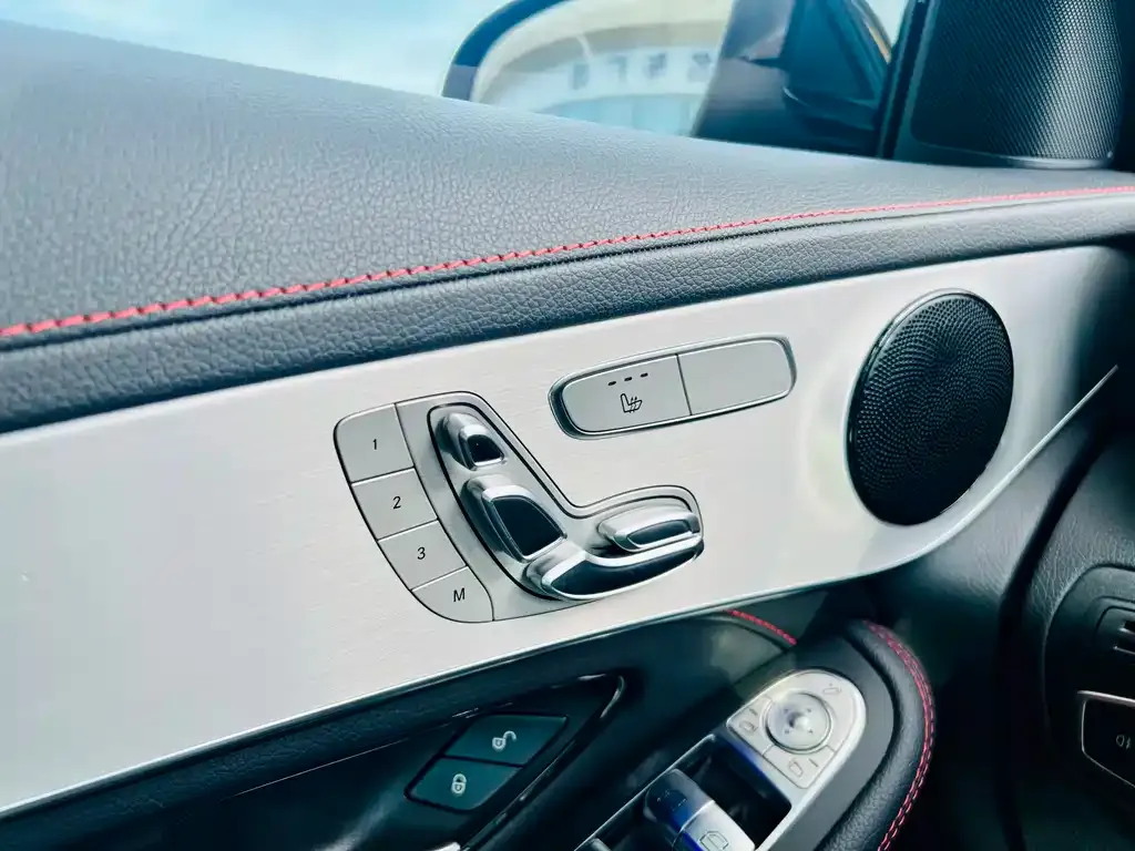 Mercedes-Benz GLC AMG — фото 8