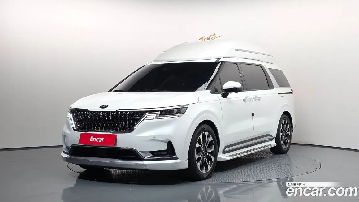 Kia Carnival — фото 1
