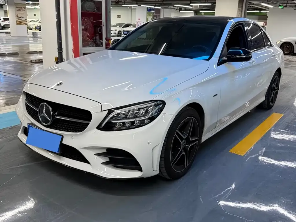 Mercedes-Benz C-Class — фото 1