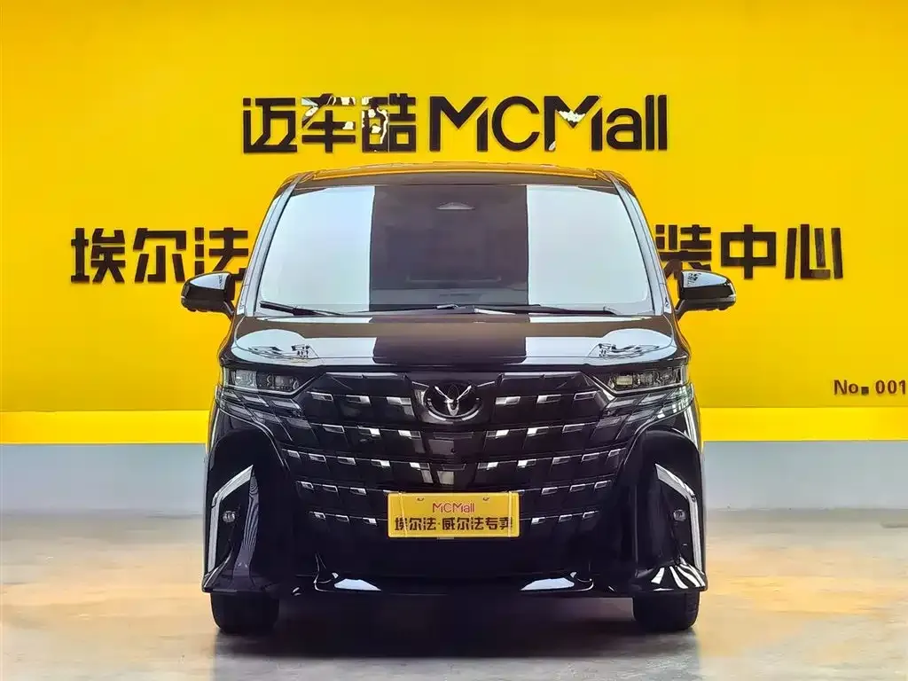 Toyota Alphard — фото 2