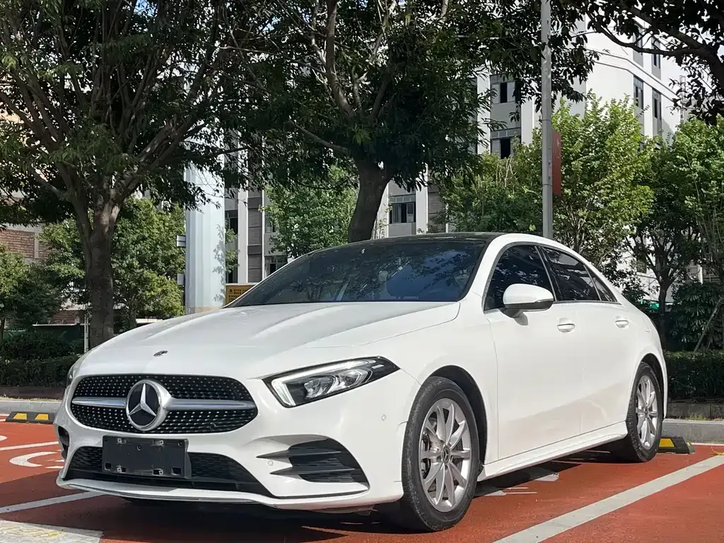 Mercedes-Benz A-Class — фото 1