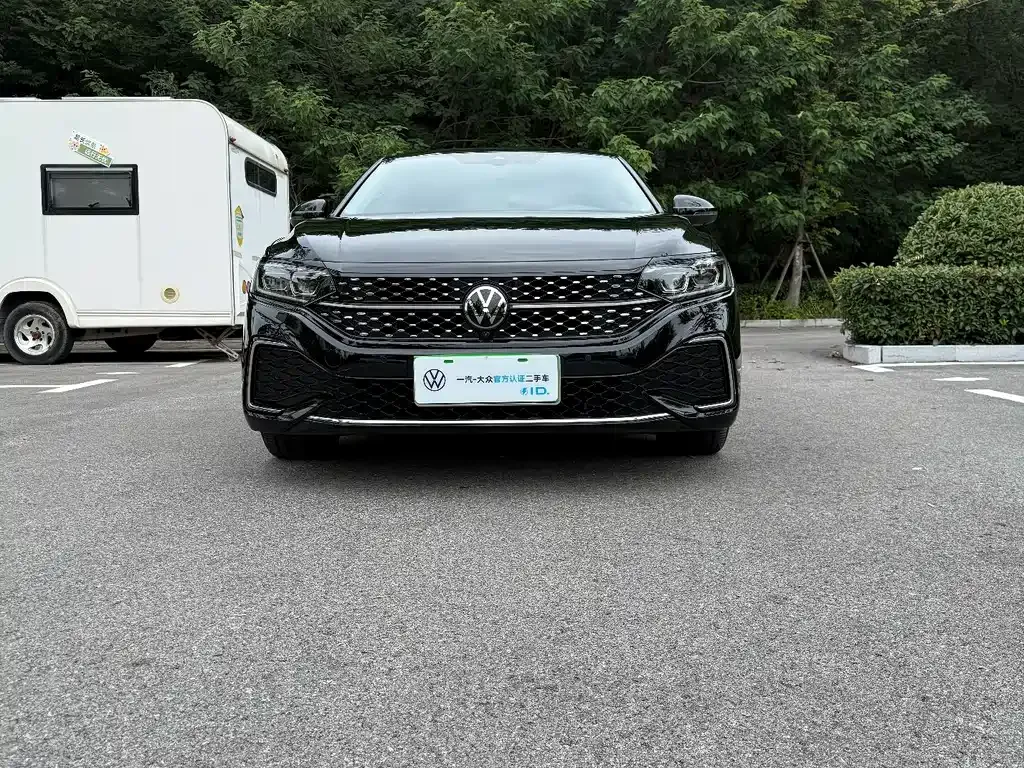 Volkswagen Passat — фото 2
