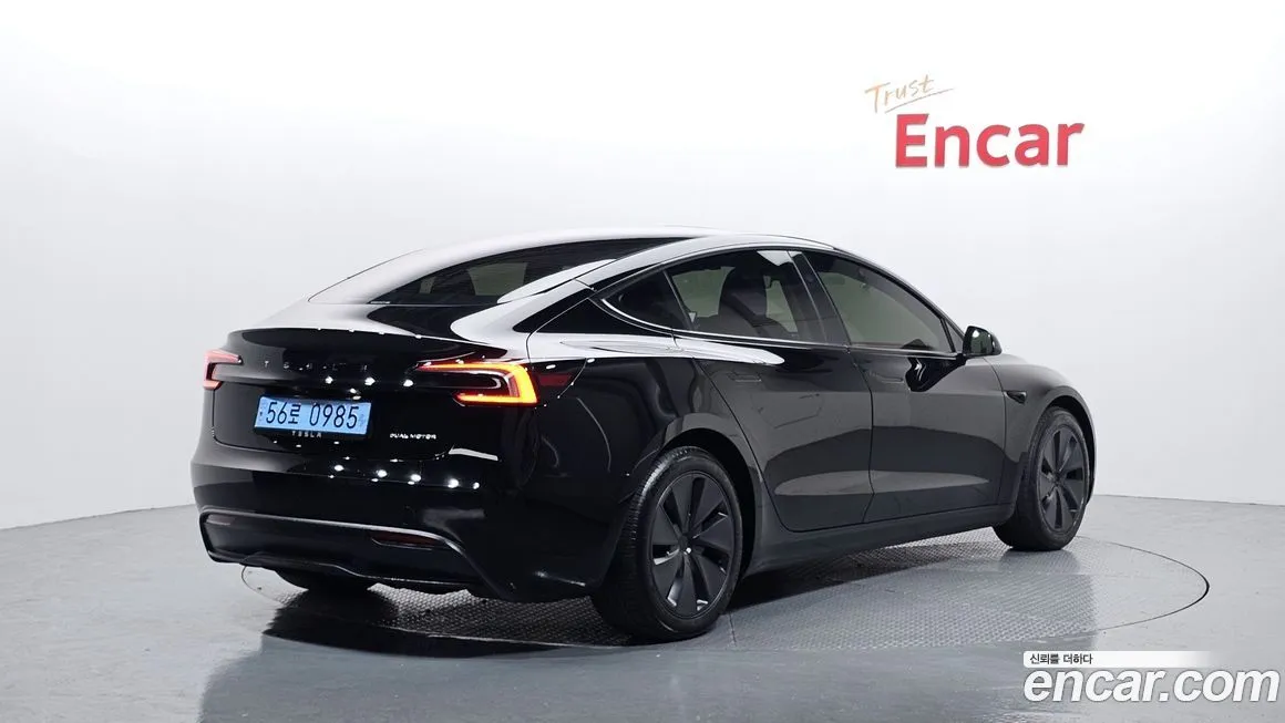 Tesla Model 3 — фото 2