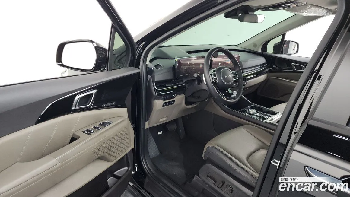 Kia Carnival — фото 10