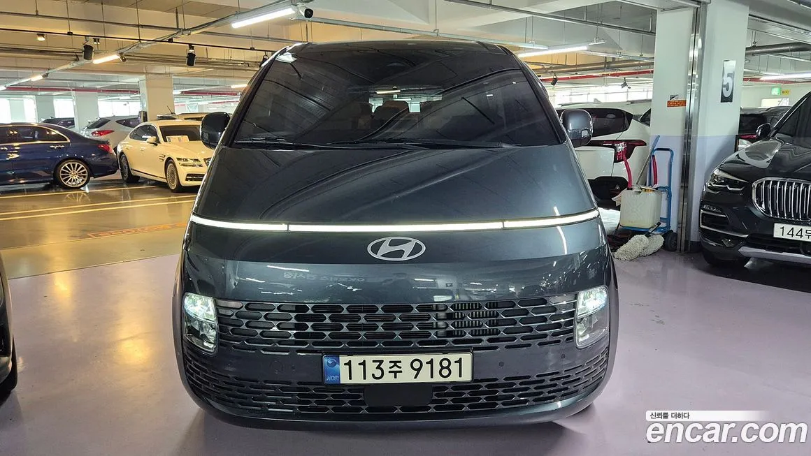 Hyundai Staria — фото 3