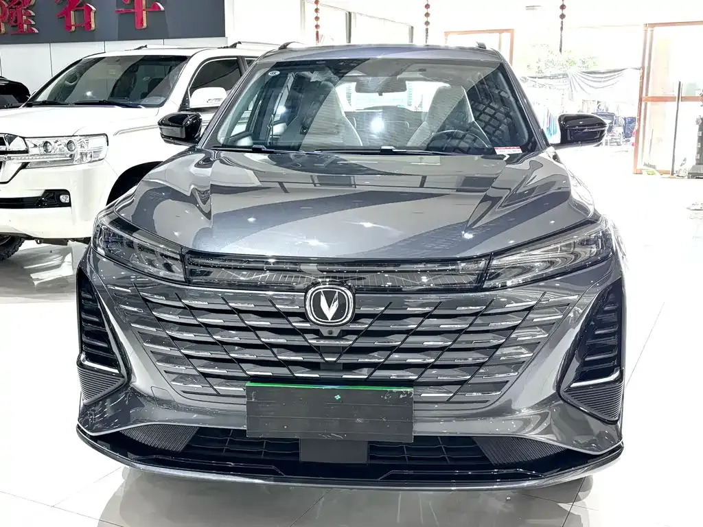 Changan CS75 PLUS — фото 2