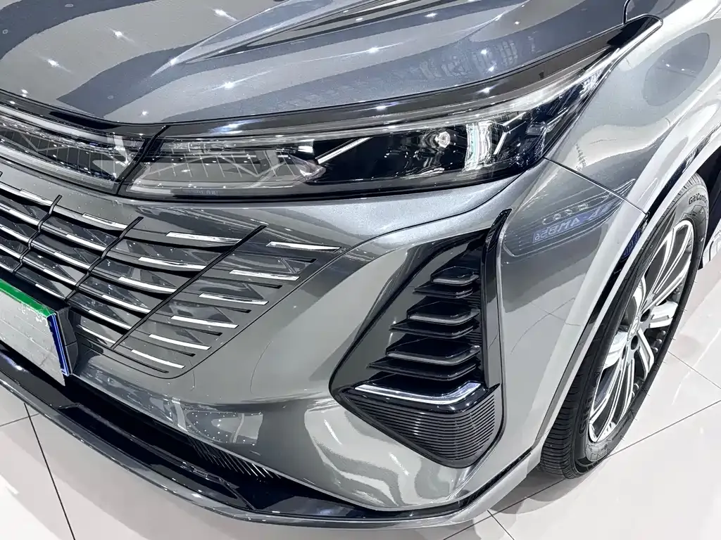 Changan CS75 PLUS — фото 3