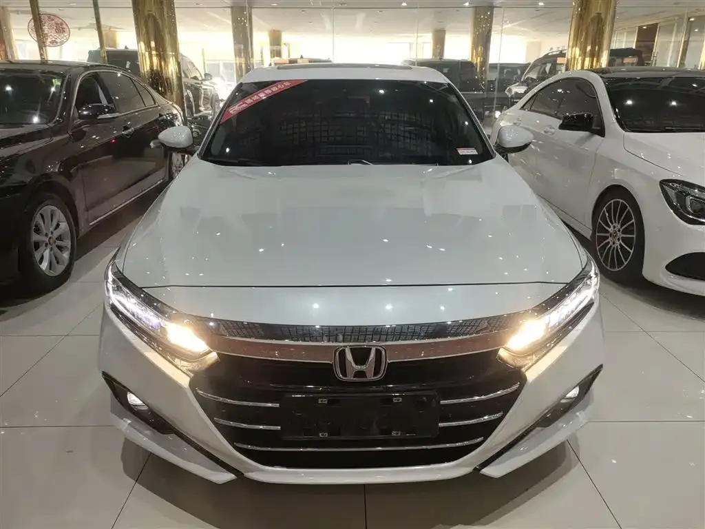 Honda Accord — фото 3
