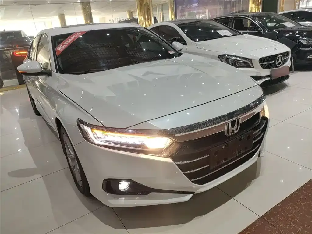 Honda Accord — фото 4