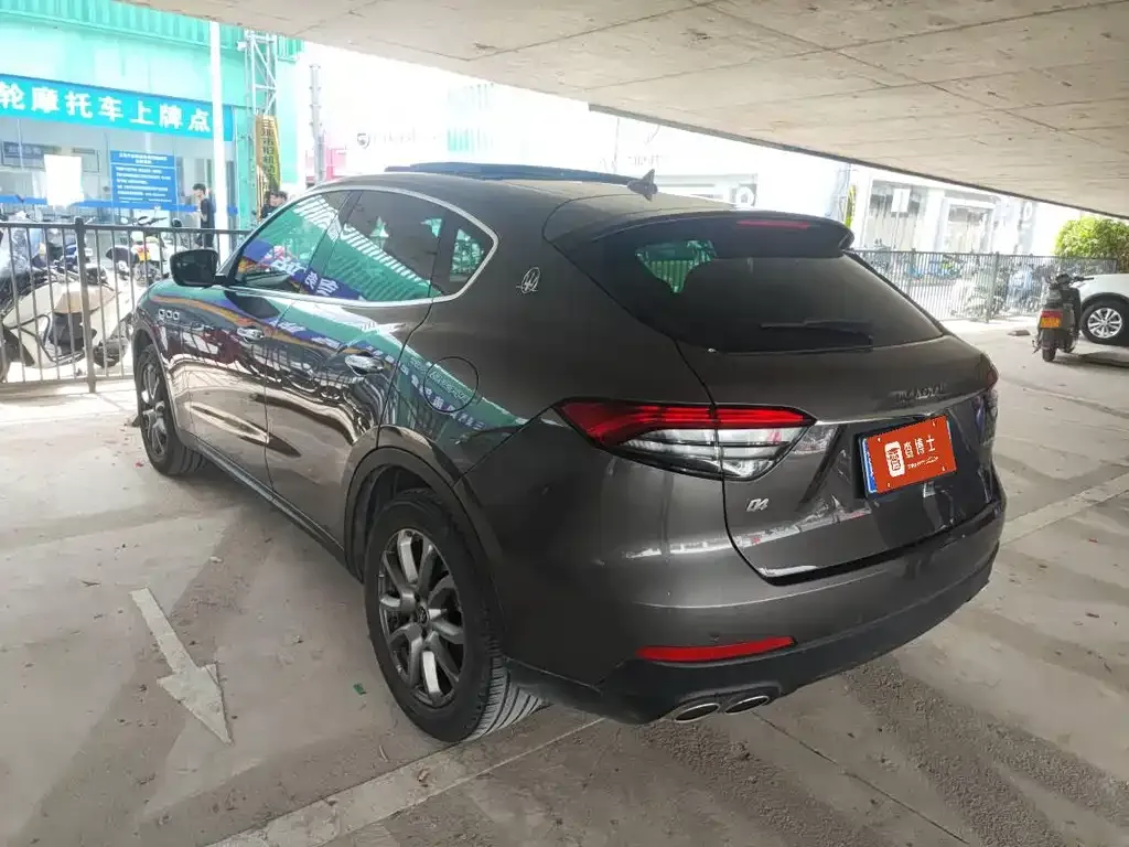 Maserati Levante — фото 4