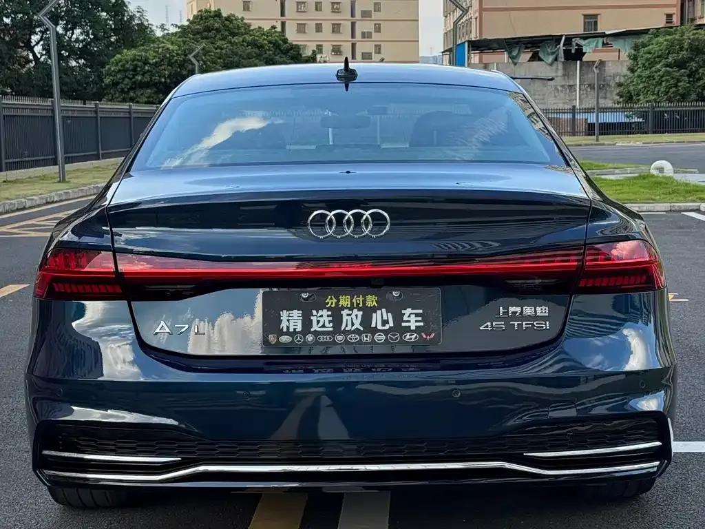Audi A7L — фото 5