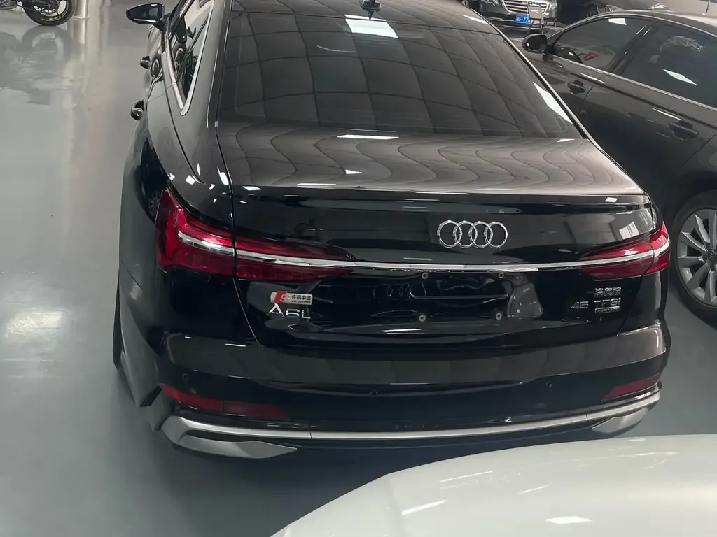 Audi A6L — фото 3