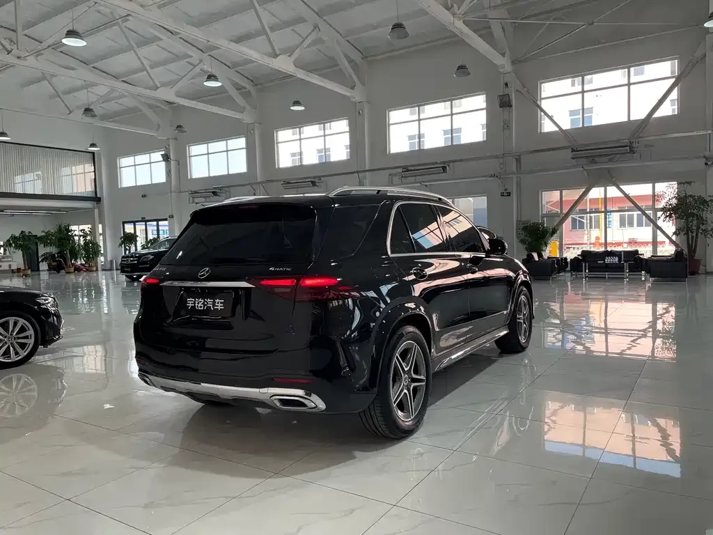 Mercedes-Benz GLE — фото 6