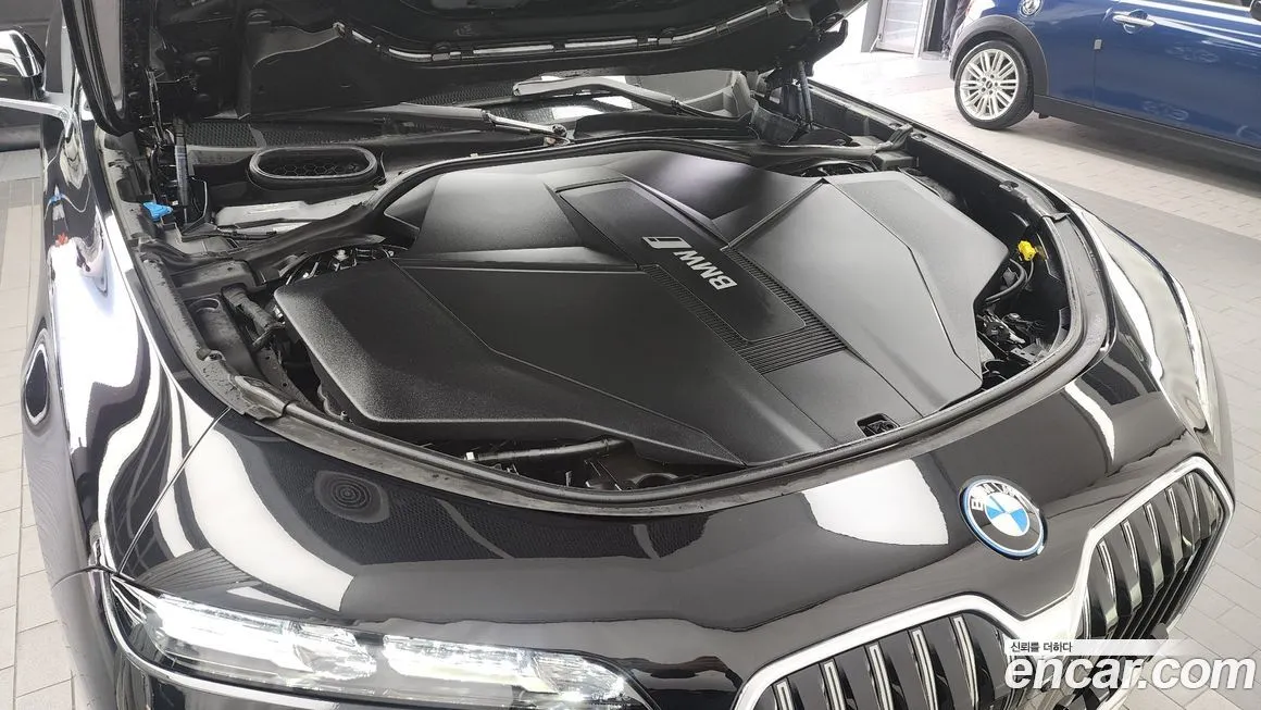 BMW i7 — фото 6