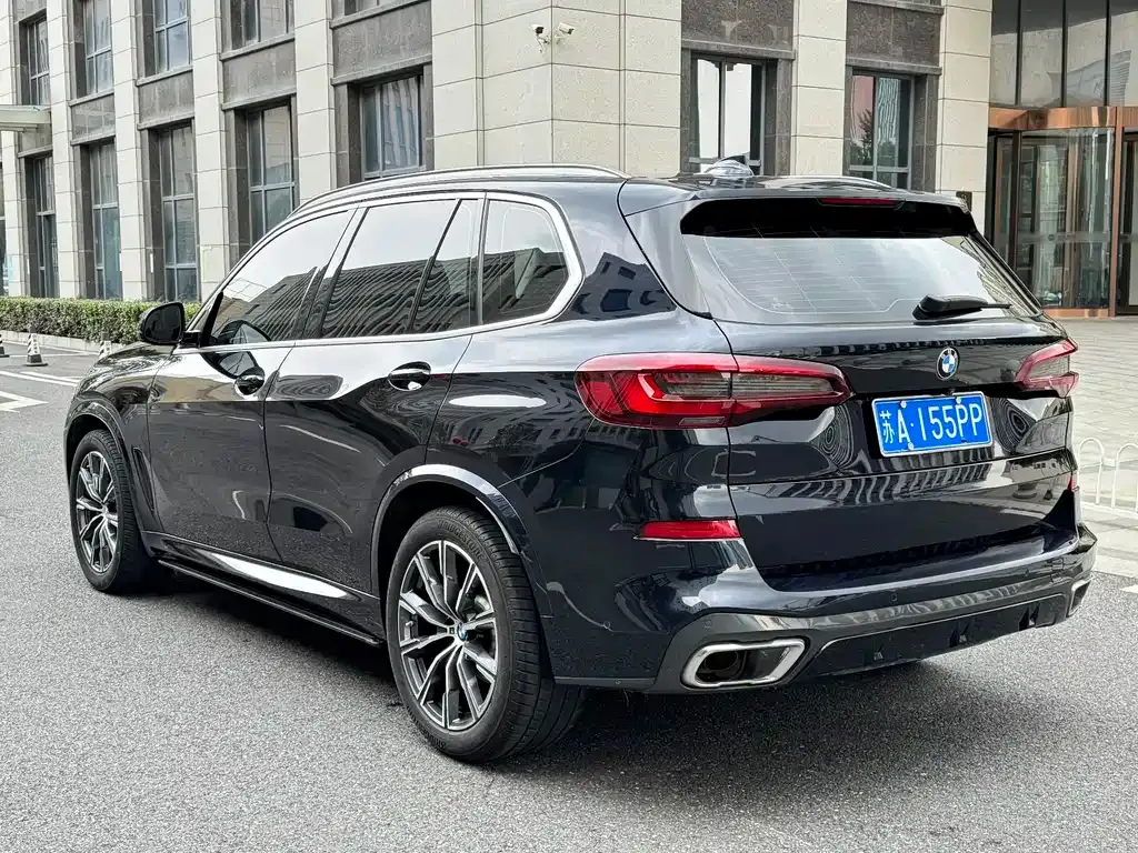 BMW X5 (Import) — фото 4