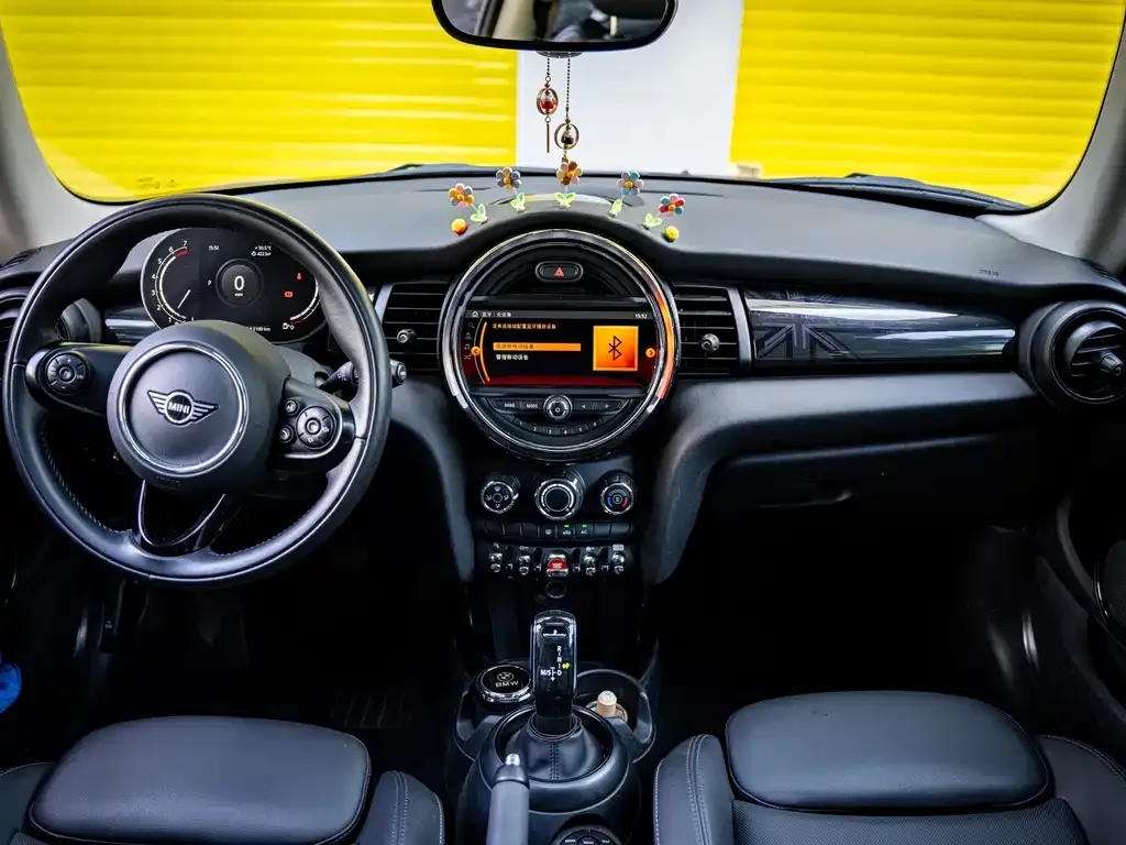 MINI Cooper (3-door) — фото 10