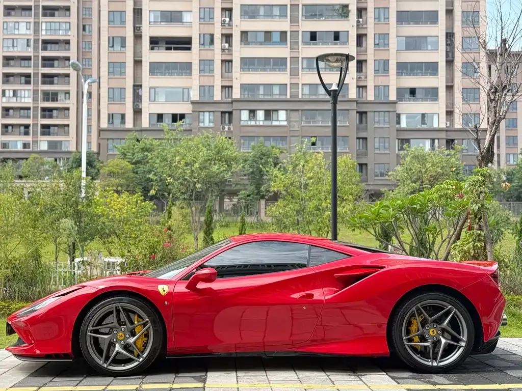 Ferrari F8 — фото 3