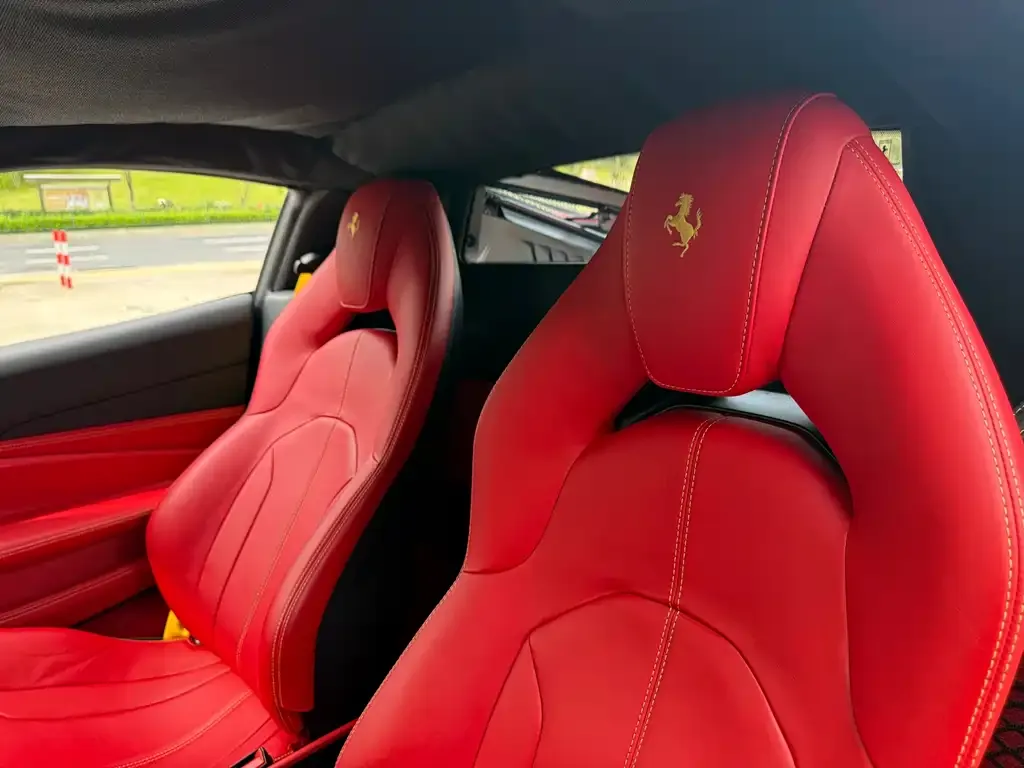 Ferrari F8 — фото 8