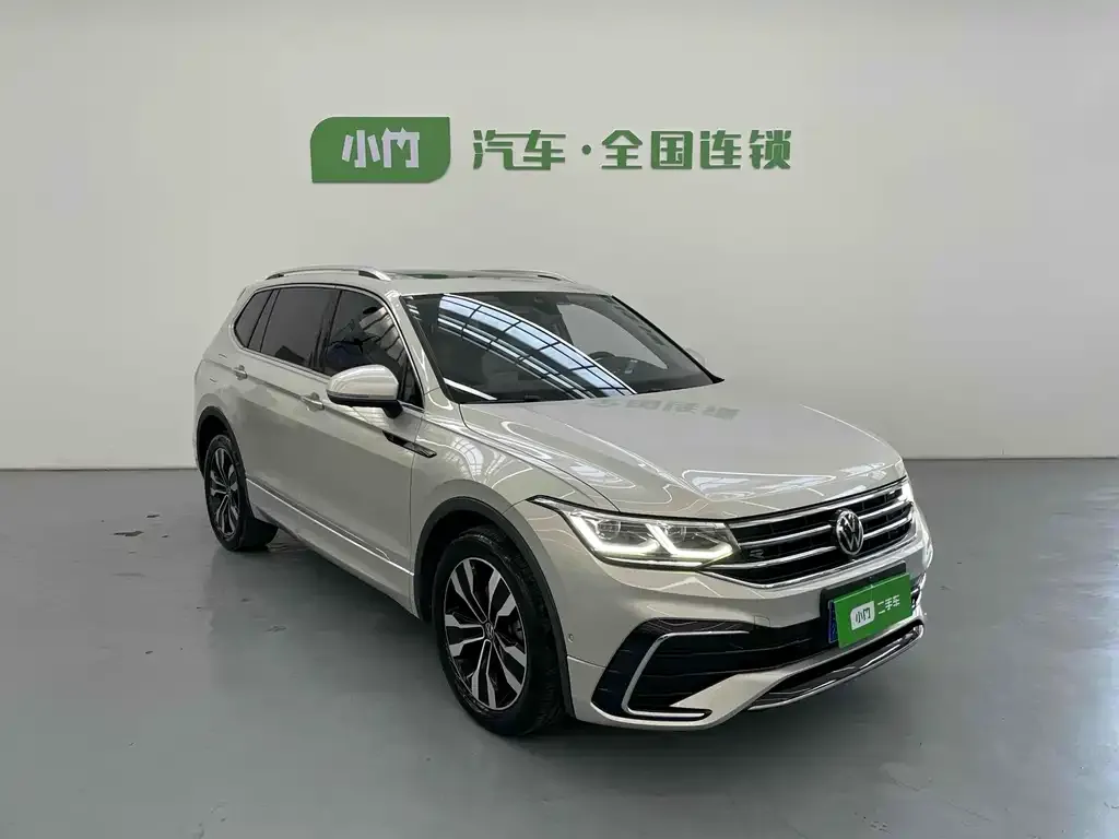 Volkswagen Tiguan L — фото 3