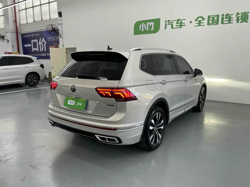 Volkswagen Tiguan L — фото 5
