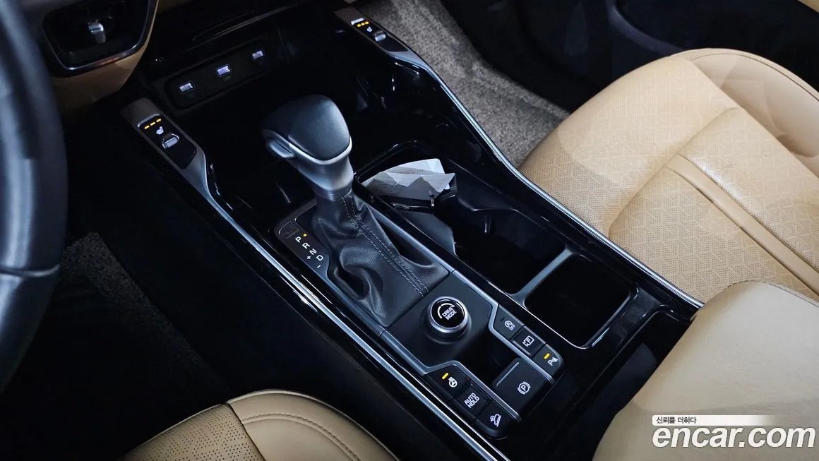 Kia Sorento — фото 9